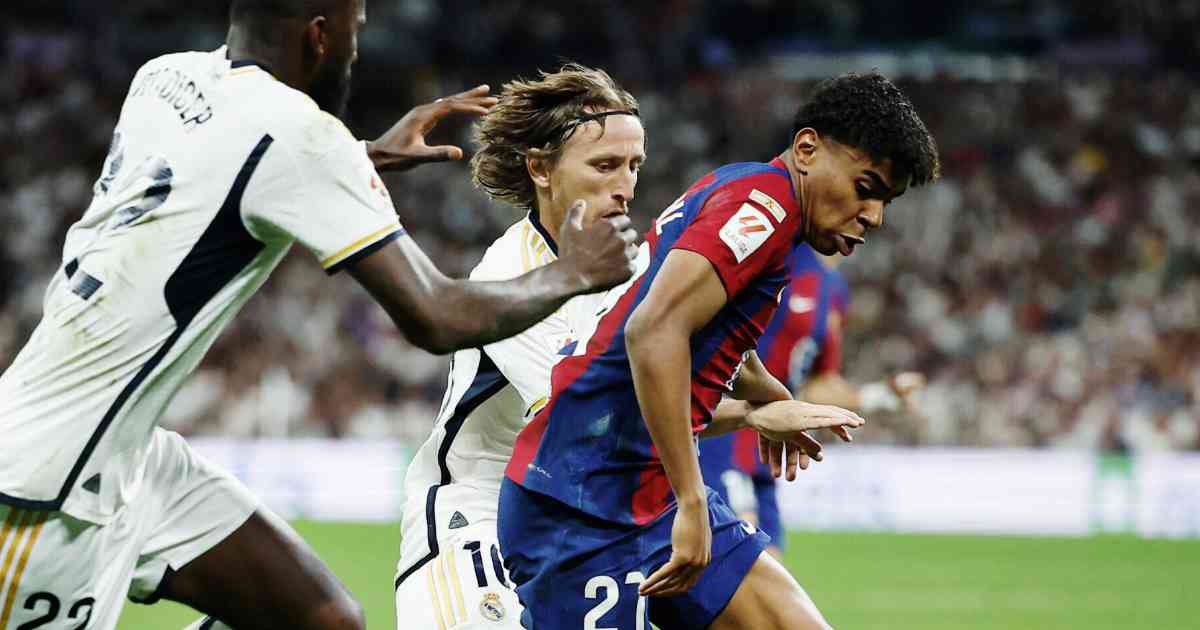 كلاسيكو "لا ليغا" برشلونة يسعى لتحقيق الفوز بعد رباعية البايرن