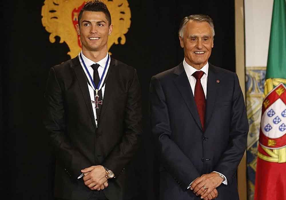 البرتغال تهدد بسحب من الأوسمة الشرفية التي منحتها لرونالدو