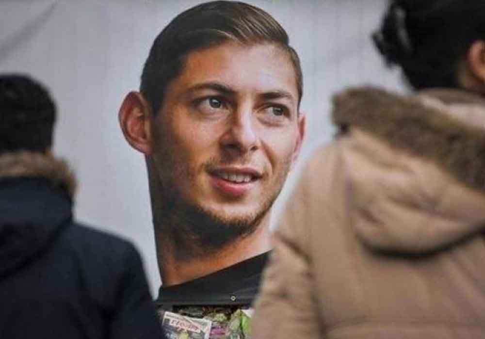 شقيقة إيميليانو سالا تتوسل المعنيين بمواصلة البحث عنه