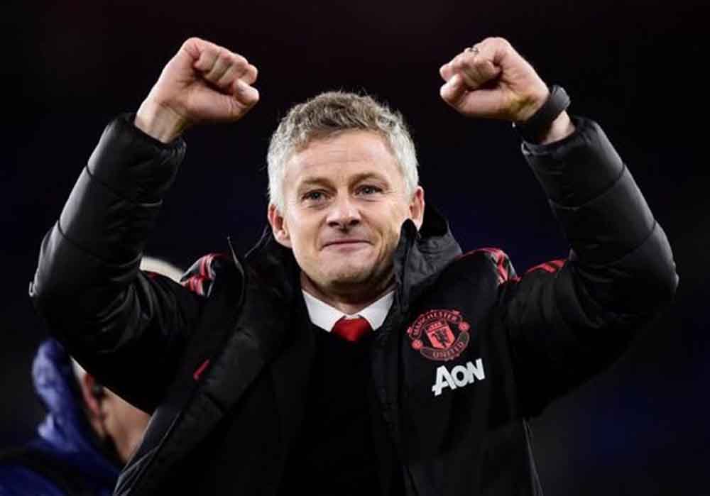 مانشستر يونايتد يتفوق على أرسنال و يخرجه من كأس إنكلترا