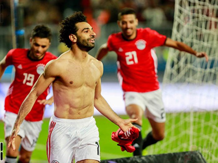 مدرب مصر يحضر نهائي الأبطال لمتابعة صلاح