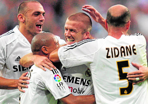 اعتقال لاعب سابق لريال مدريد الجلاكتيكوس للاشتباه في تلاعبه بنتائج المباريات