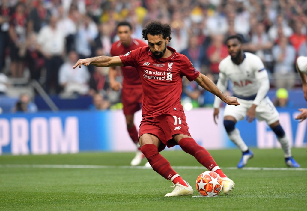 صلاح أول مصري وثاني عربي يسجل في نهائي الأبطال