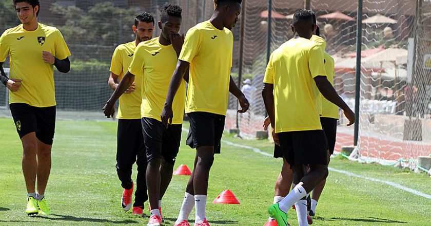 أولمبيك أسفي يوقع للاعب من الدوري المصري