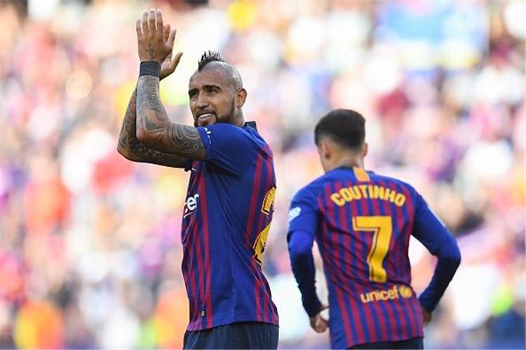 كوتينيو : الكل يحب فيدال لأنه مقاتل وولد بجينات برشلونة