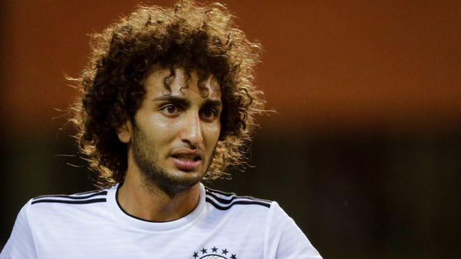 سلوك عمرو رودة يعصف به خارج ناديه اليوناني