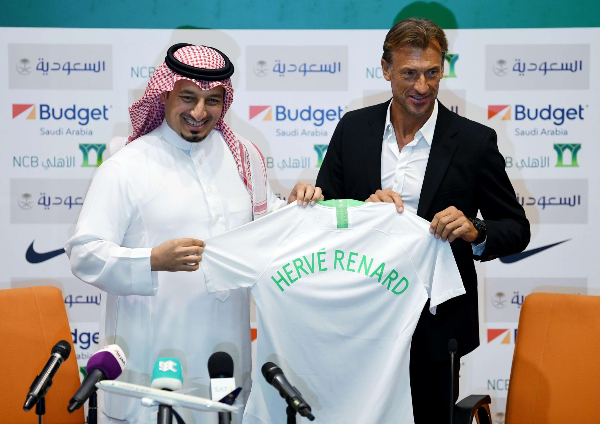 رونار يكشف عن قائمة المنتخب السعودي