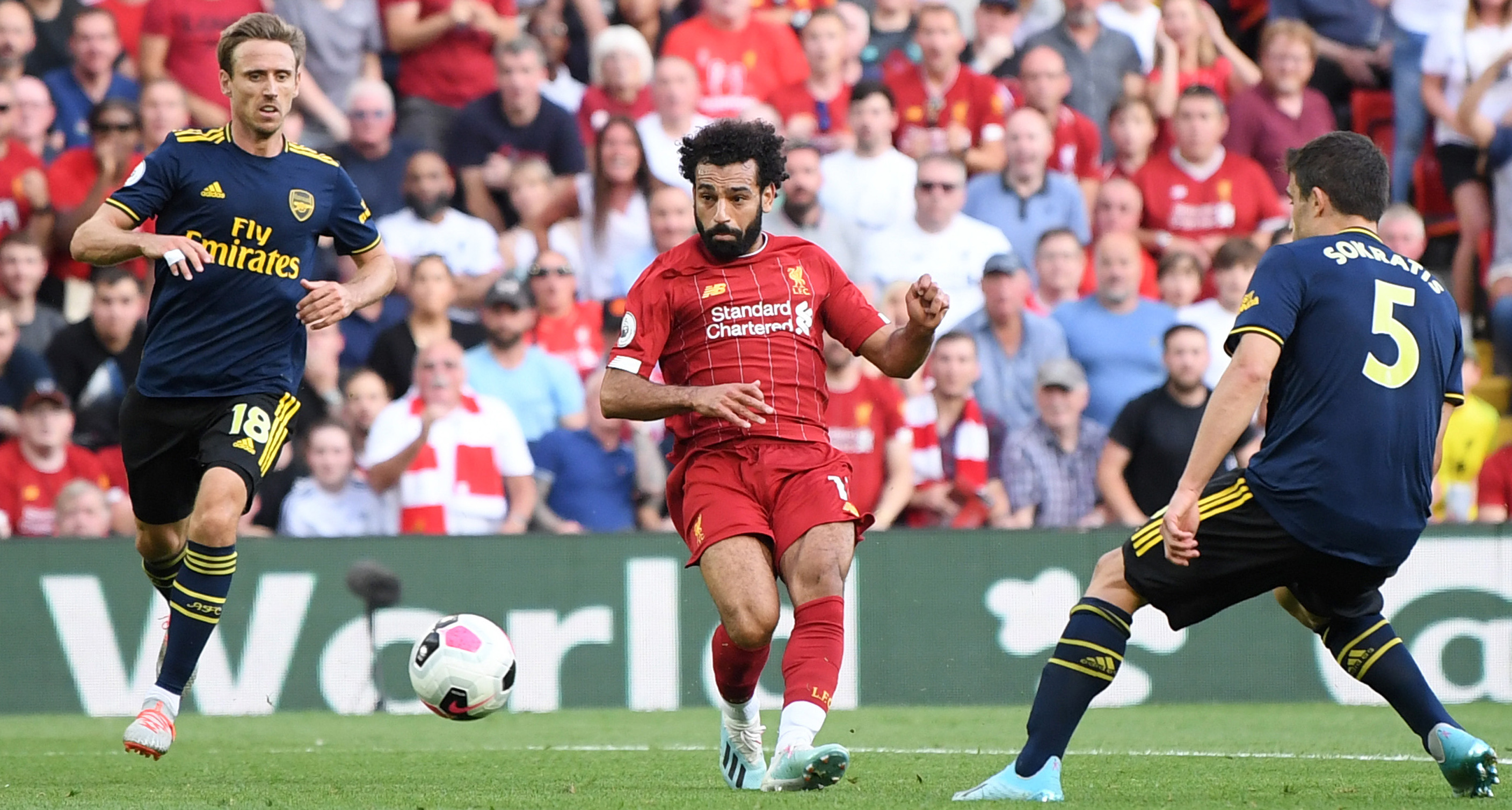 ليفربول يحتفل بصلاح كأفضل لاعب ويمجد هدفه ضد أرسنال