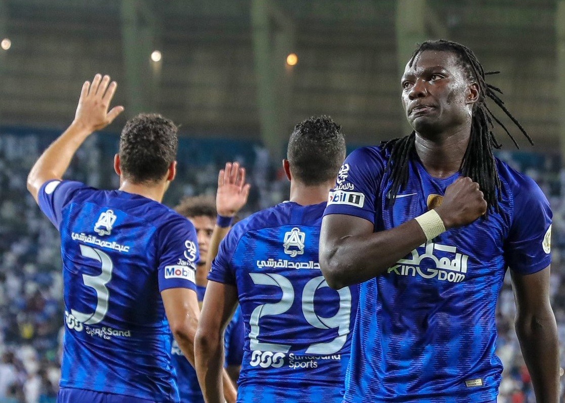 الهلال لا يريد الكشف عن قيمة مكافآت الفريق في الموسم الحالي