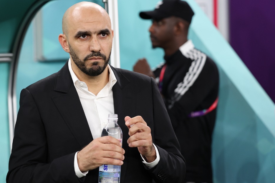 الركراكي يسمح للاعبي المنتخب المغربي بفسحة بعد التأهل لثمن نهائي كأس العالم