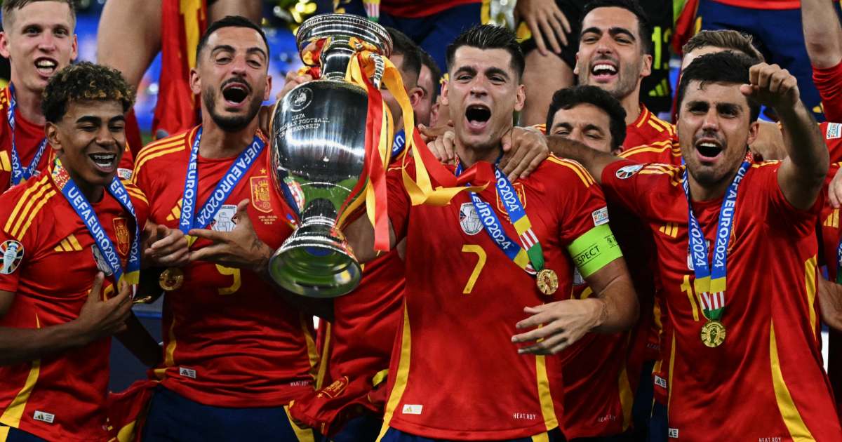 إسبانيا تتوج ببطولة يورو 2024 بعد فوزها على إنجلترا بهدفين مقابل هدف