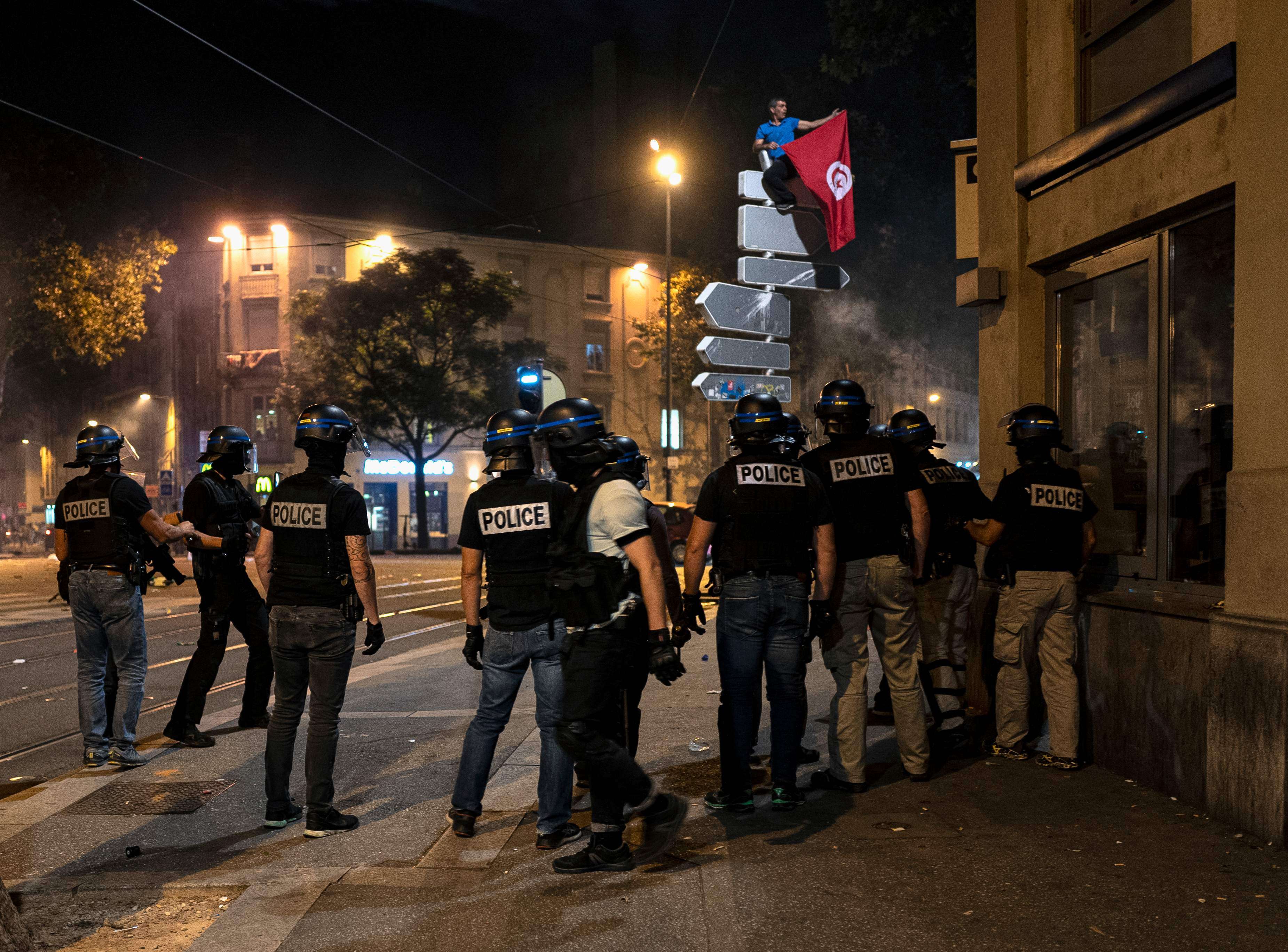 الشرطة الفرنسية تحضر لنهائي "الكان" وسط حذر مفوض شرطة باريس