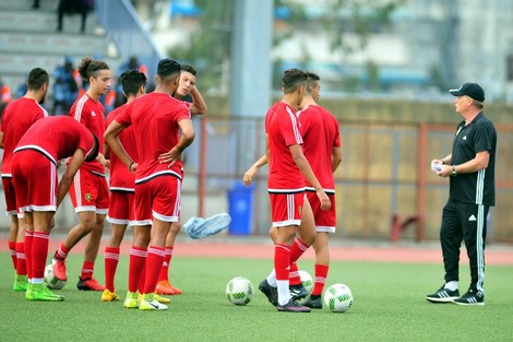 طائرة خاصة تنقل منتخب المغرب الأولمبي إلى مالي