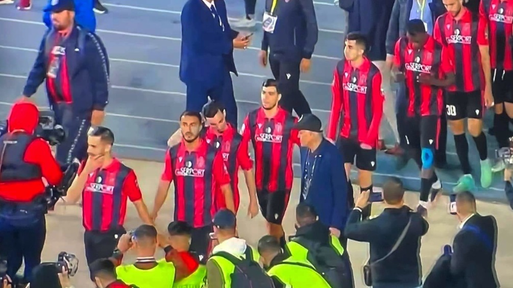 نهضة بركان يخرج فائزا على اتحاد العاصمة الجزائري بثلاث أهداف دون مقابل