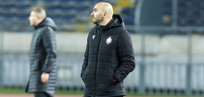 مدرب الوداد الرياضي يكشف عن لائحة الفريق لمواجهة بيترو أتلتيكو الأنغولي 