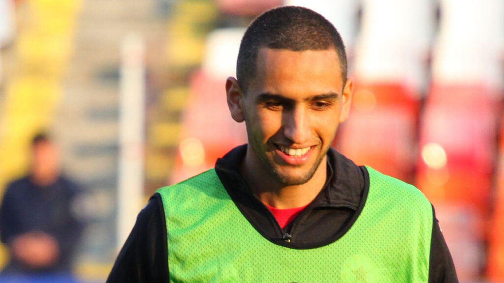 “الكاف” يقرر رفع عقوبة الإيقاف في حق الرجاوي إلياس حداد
