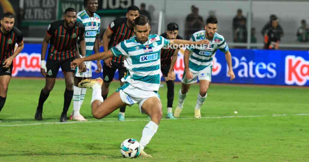 التعادل السلبي يحسم “كلاسيكو” الرجاء والجيش الملكي في الدوري المغربي