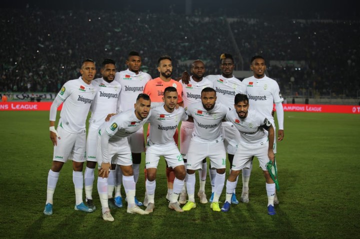 “فيفا” تنصب الرجاء فريق القرن بالمغرب