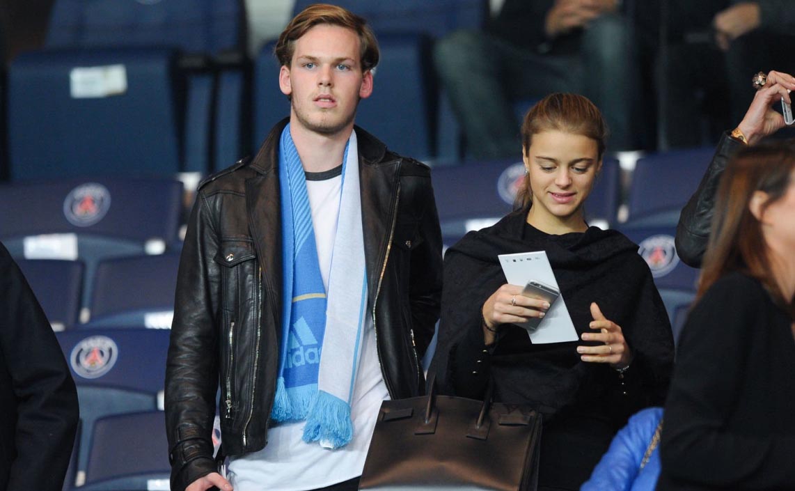 D7duOvWgXATbhcpvnhgNVMDoz4dIcGtt23cXu6oX شاب يبلغ 23 سنة يشتري فريق سندرلاند الإنجليزي