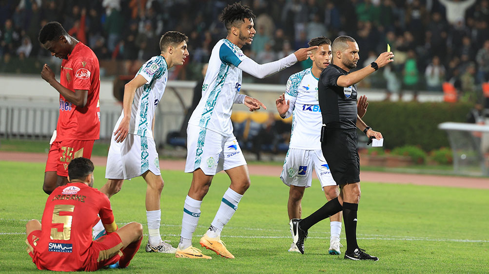 عقوبات جديدة في حق الوداد و الرجاء بعد مباراة “الديربي”