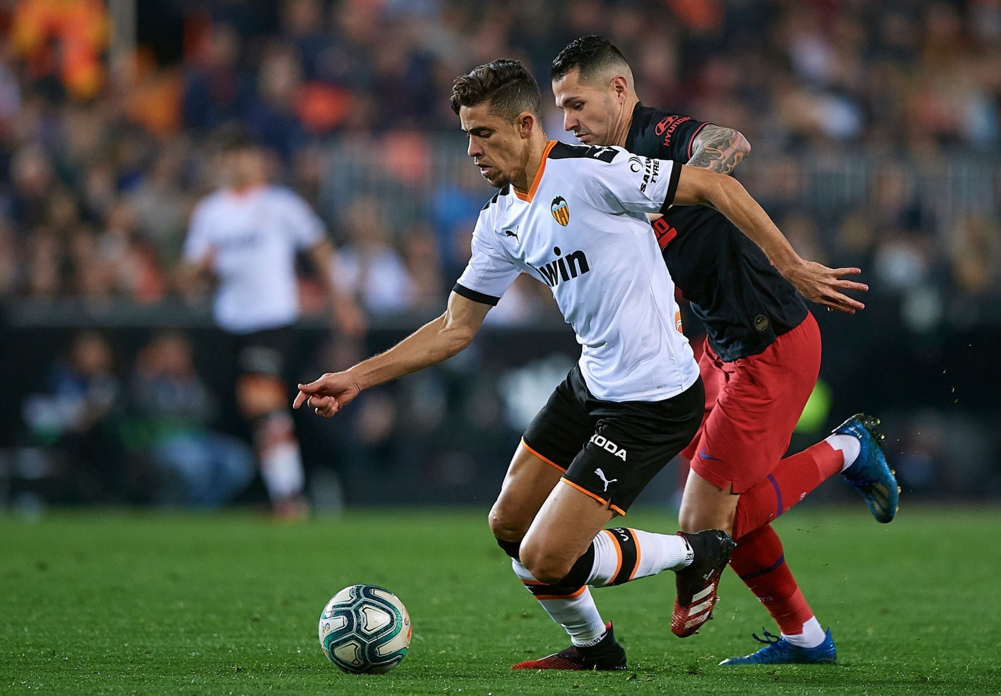 IORXYSs1OuI3FFkbPezArmLlickNiafH0PObCWhX قمة الليغا بين فالنسيا و أتلتيكو مدريد تنتهي بالتعادل