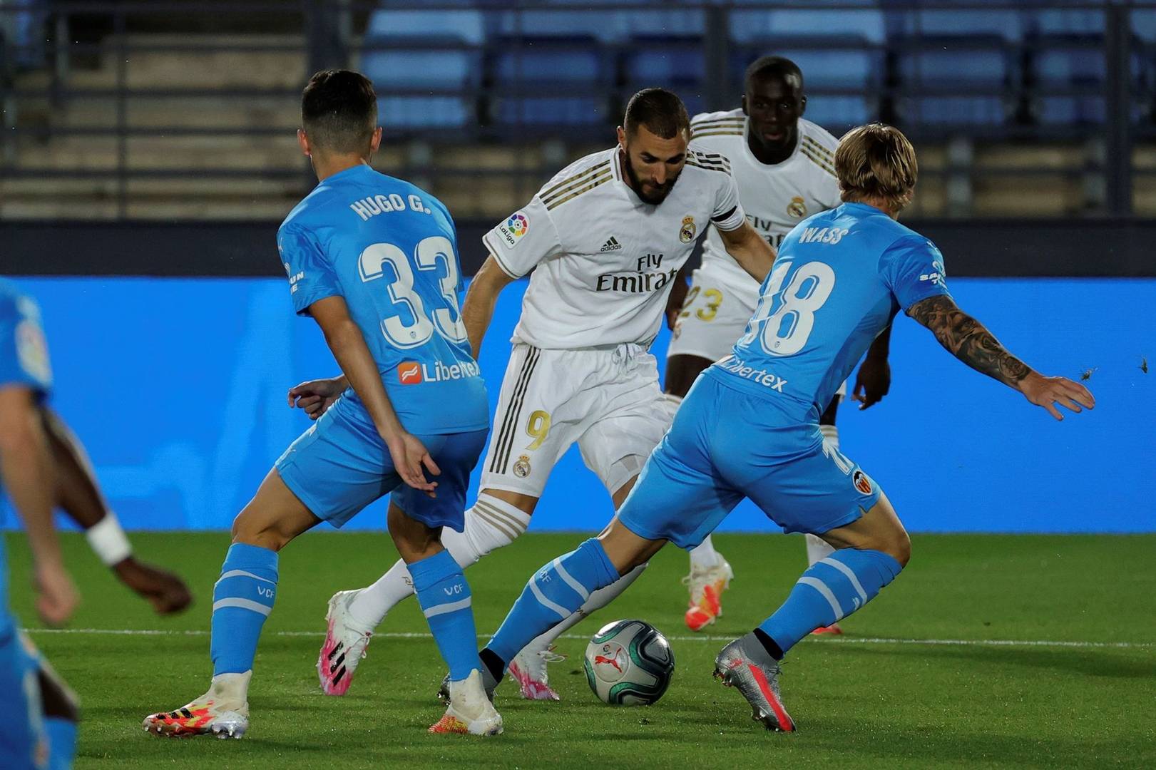 IlotXOrGTV5kd8b72tVXBuAuFa1SajEGEwzVsvkM ريال مدريد يهزم فالنسيا بثلاثية نظيفة ويواصل الضغط على برشلونة