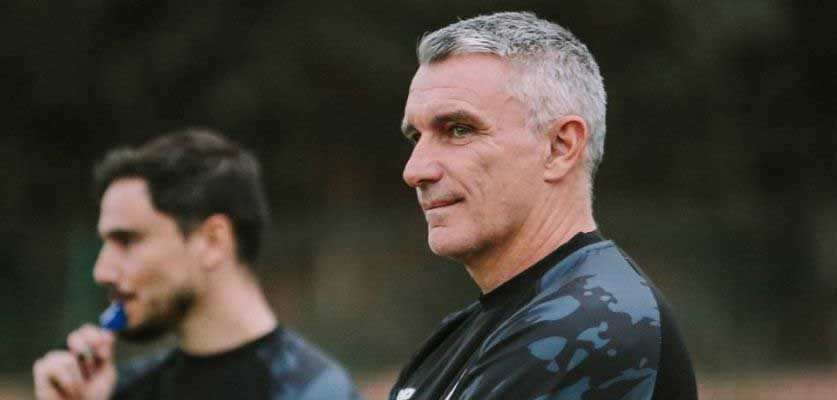 مرتضى منصور يقيل المدرب باتريس كارتيرون من الزمالك