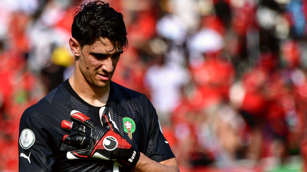 بونو: “مبيمبا كان يشتم لاعبي المنتخب المغربي و وجه زملائه لإصابة أوناحي”