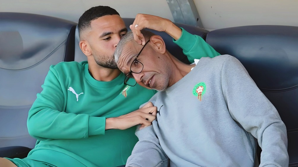 يوسف النصيري يعتذر عن حادثة “القنينة” بقبلة على الرأس