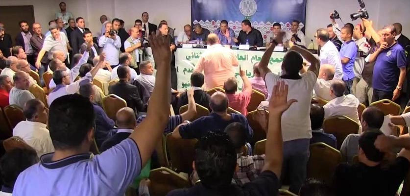 اجتماع عن بعد بين “منخرطي الرجاء” و رئيس الرجاء الرياضي قبل نهائية المركاتو