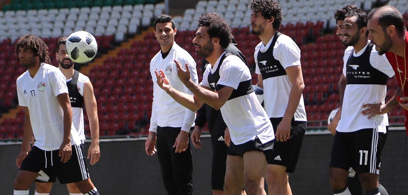 قبل مواجهة الكاميرون المنتخب المصري يتلقى خبرا سارا