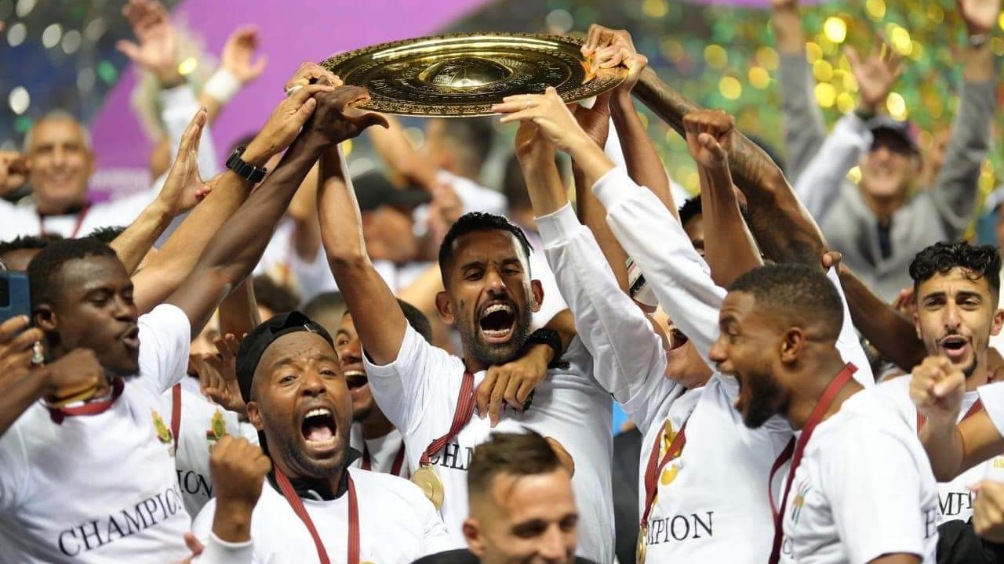 بعد تتويجه بدرع البطولة، إدارة فريق الجيش الملكي تحسم أربع انتدابات جديدة