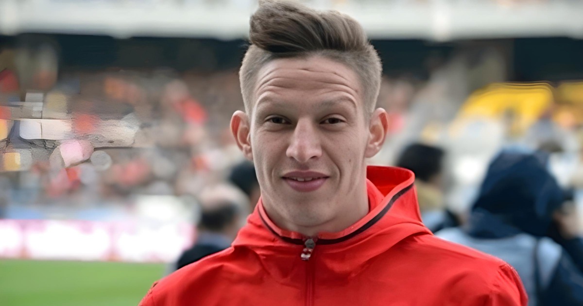 ShmtUMmzT4Ct0ONC9HEBZqv34UQdrS8gUt7VkTwQ الرجاء الرياضي يوقع مع عبد الكريم باعدي