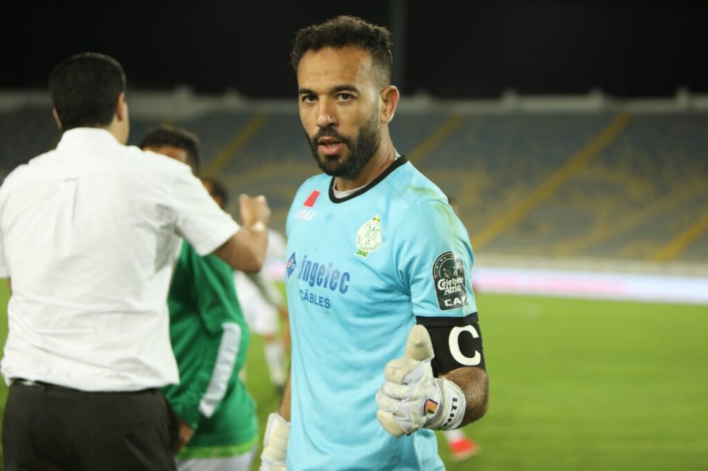 هل هي نهاية “الزنيتي”؟ بين رغبته في التجديد للرجاء لتحقيق حلم المونديال، وغضب الجمهور من تمرده