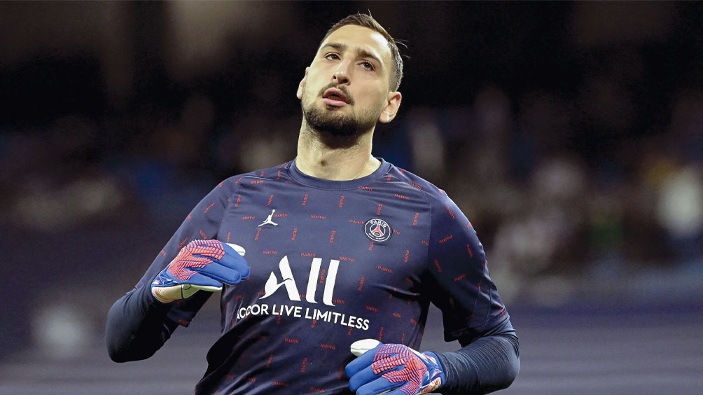 عملية سرقة تقود حارس باريس سان جيرمان للمستشفى