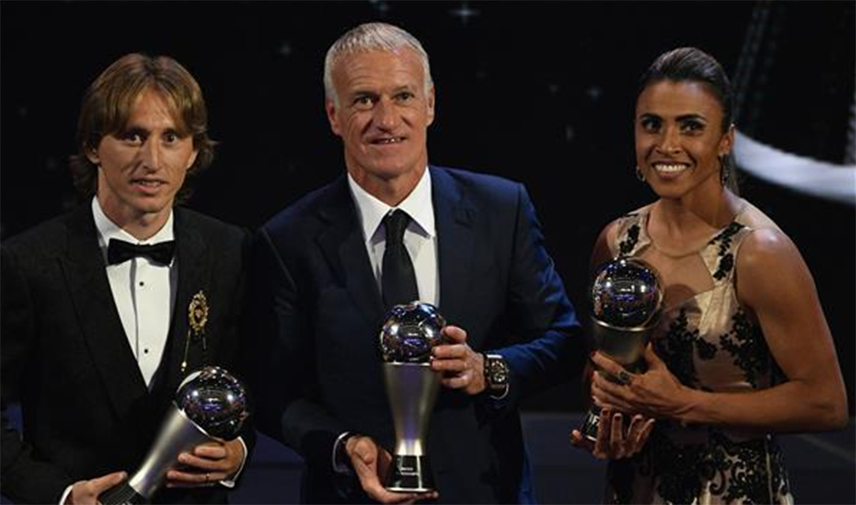 article 1537885602 مردب فرنسا ديدييه ديشامب الأبطال الحقيقيون هم لاعبو المنتخب الفرنسي