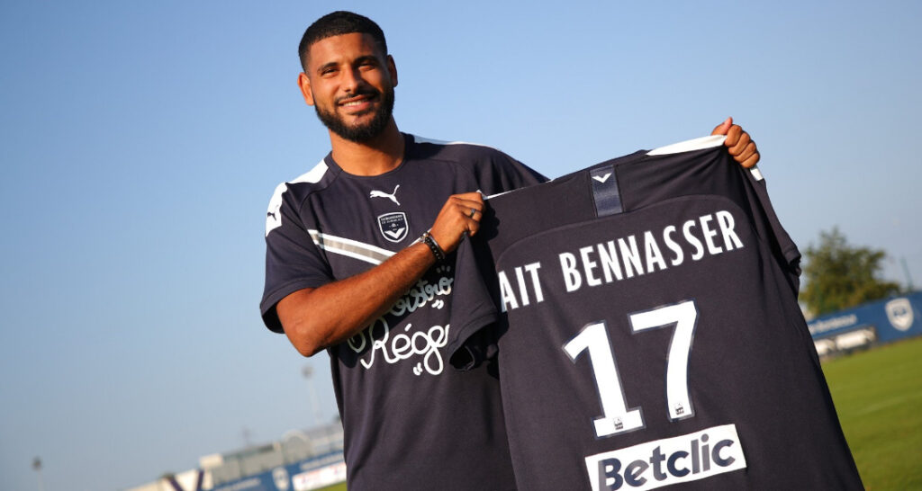 رسمياً: ايت بناصر يخوض تجربة جديدة في الدوري الفرنسي