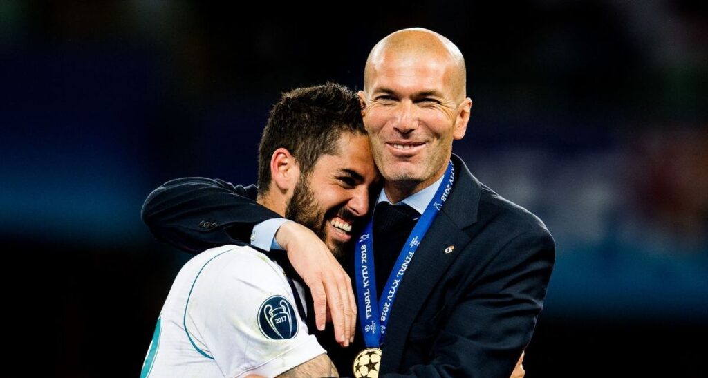 وعد زيدان يدفع إيسكو للتضحية بهاتفه