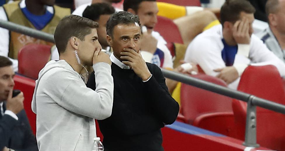 مورينو يستعد للتضحية بمنصبه على رأس المنتخب الإسباني من أجل لويس إنريكي