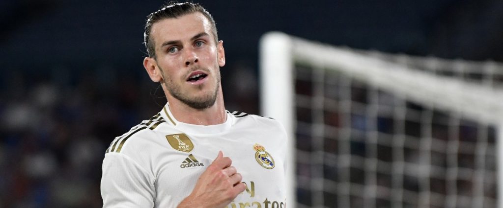 بيل يخرج عن صمته بعد الجدل بشأن أدائه مؤخرا