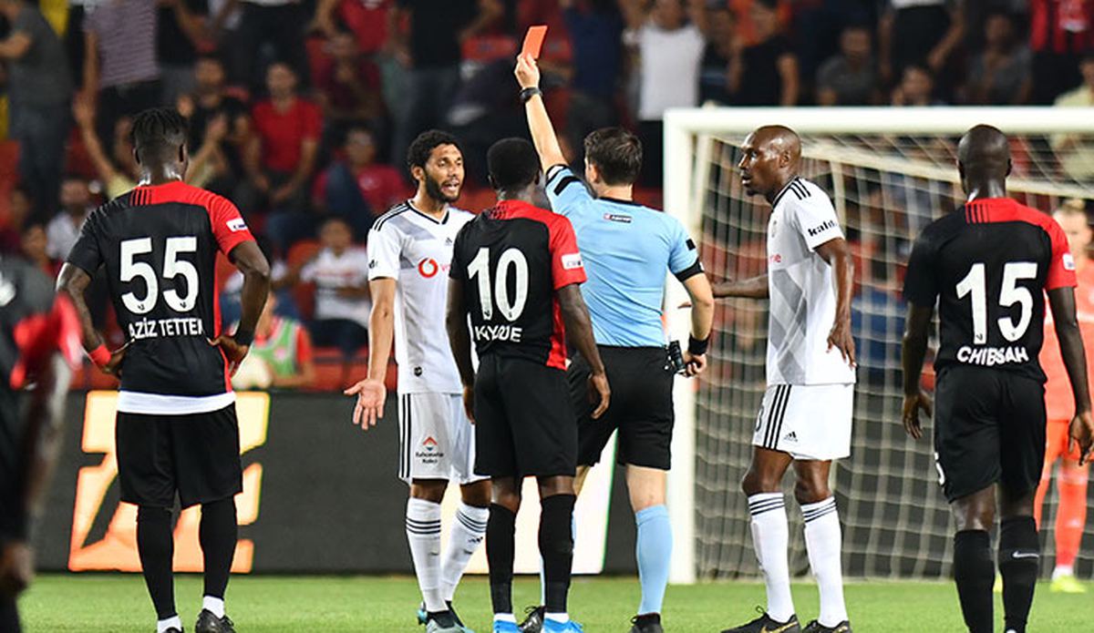 article 1568777878 النني يواجه عقوبة الإيقاف من 3 إلى 6 مباريات