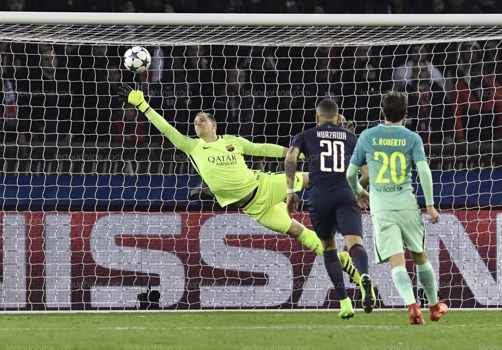 article 1569071022 برشلونة يمدح شتيجن و يصفه بالأفضل في العالم