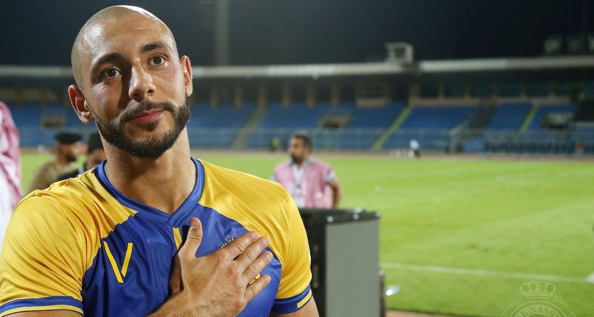 article 1569181862 أمرابط يرُد على الشائعات:" أتشرّف باللعب للنصر بدون مقابل و لا نحتاج بعد الله إلا لدعمِكم"