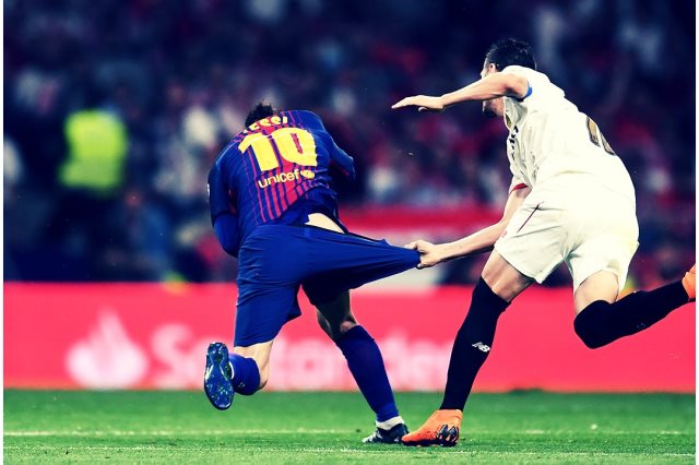 مدرب إشبيلية : أصدقاء ميسي يقومون بتعقيد مبارياتهم ضدنا دائما