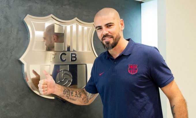 برشلونة يقيل فالديز بعد خلاف مع كلويفرت