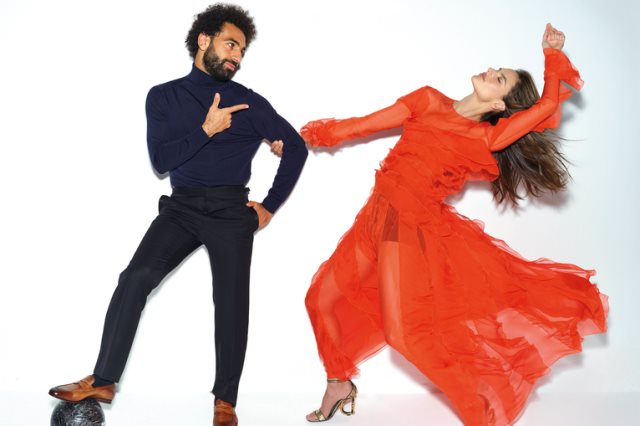 صلاح على غلاف مجلة عالمية بجوار عارضة أزياء برازيلية