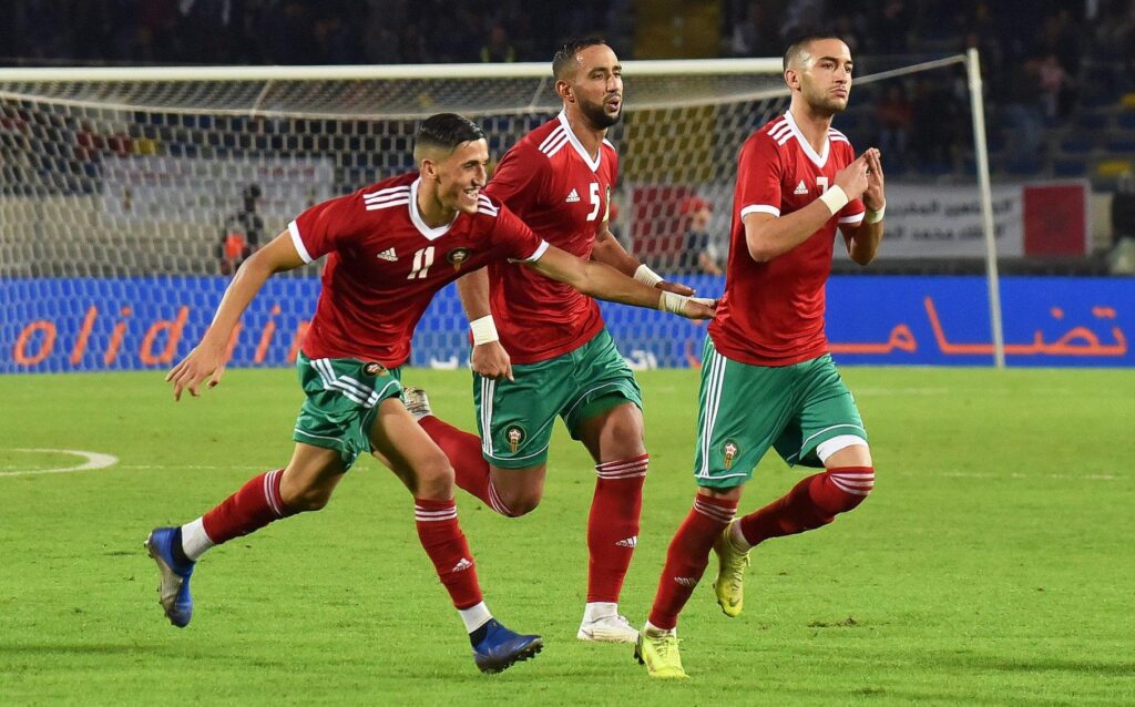 هل تهكم حكيم زياش على المهدي بنعطية ؟