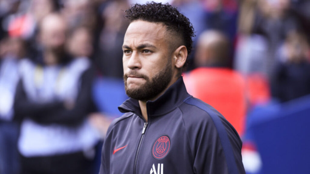 الإصابة تعرقل مفاوضات تجديد نيمار مع سان جيرمان