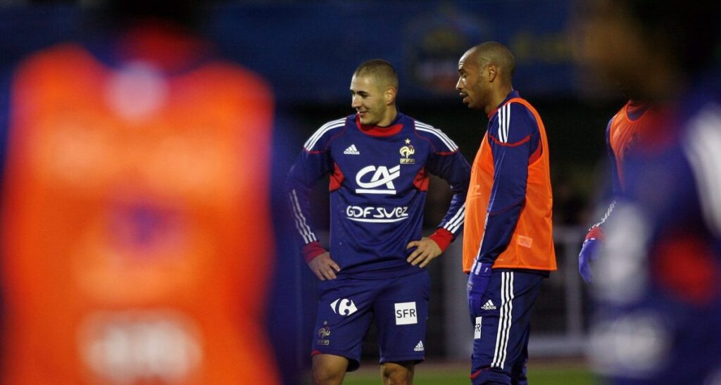 بنزيمة يتجاوز رقم تيري هنري