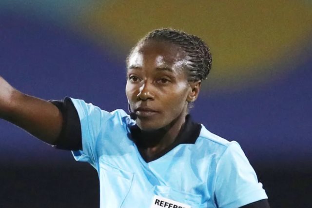 طاقم تحكيم نسائي لقيادة مباريات أمم إفريقيا تحت 23 عاما